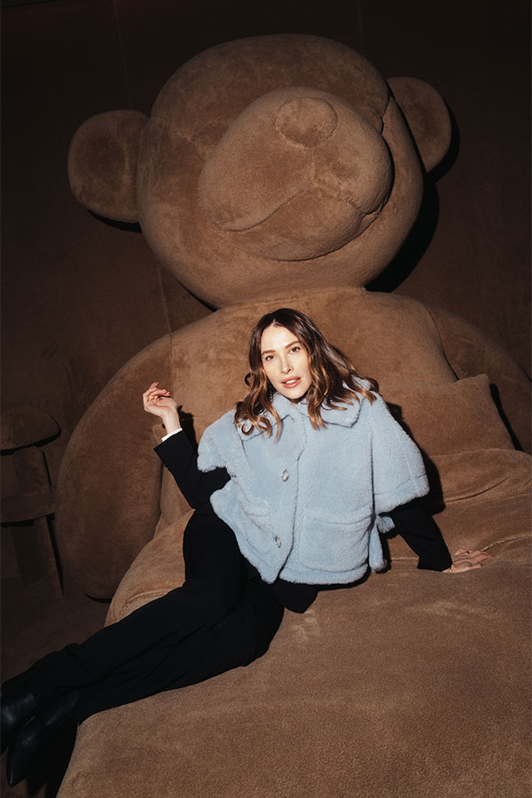 アナイス 様Max Mara Teddy Ten テディベア 10周年記念 Max Mara Celebrates 10-Year Anniversary Of The Teddy Coat