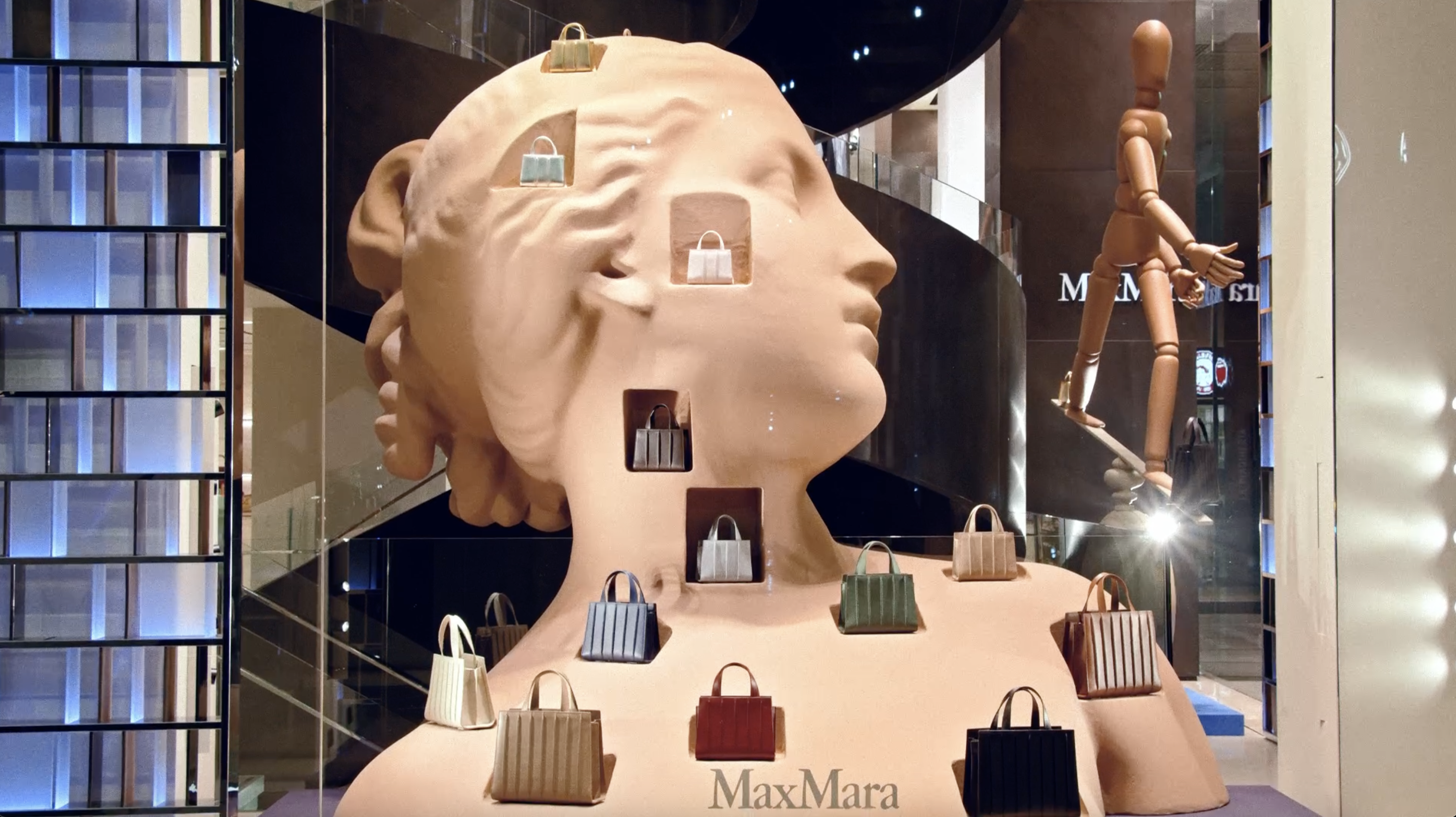 Whitney Banner Max Mara